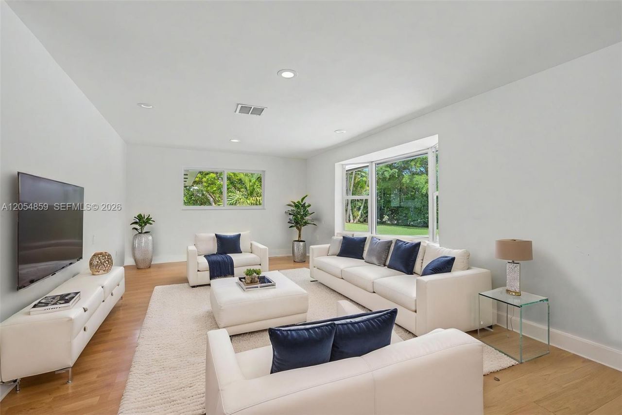 8600 SW 162nd Street, Palmetto Bay, FL 33157 Photo