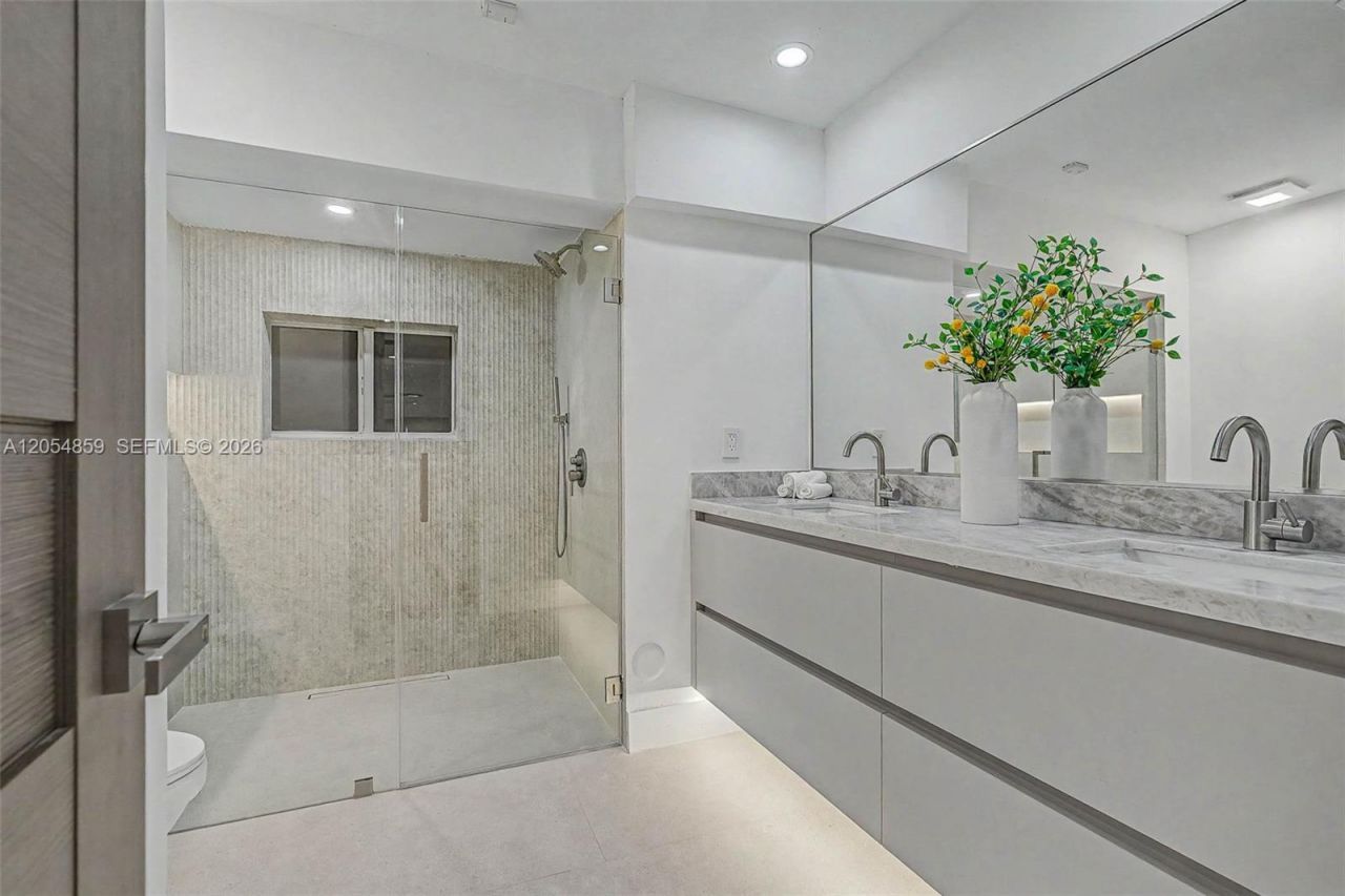 8600 SW 162nd Street, Palmetto Bay, FL 33157 Photo