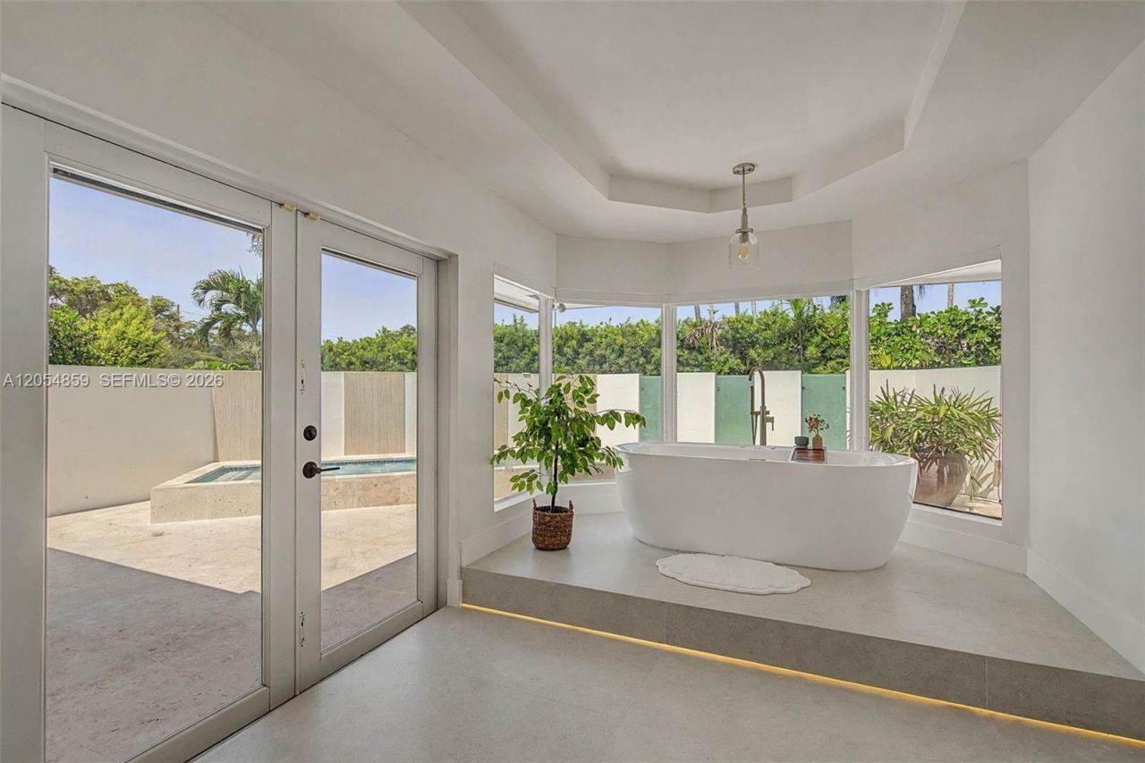 8600 SW 162nd Street, Palmetto Bay, FL 33157 Photo