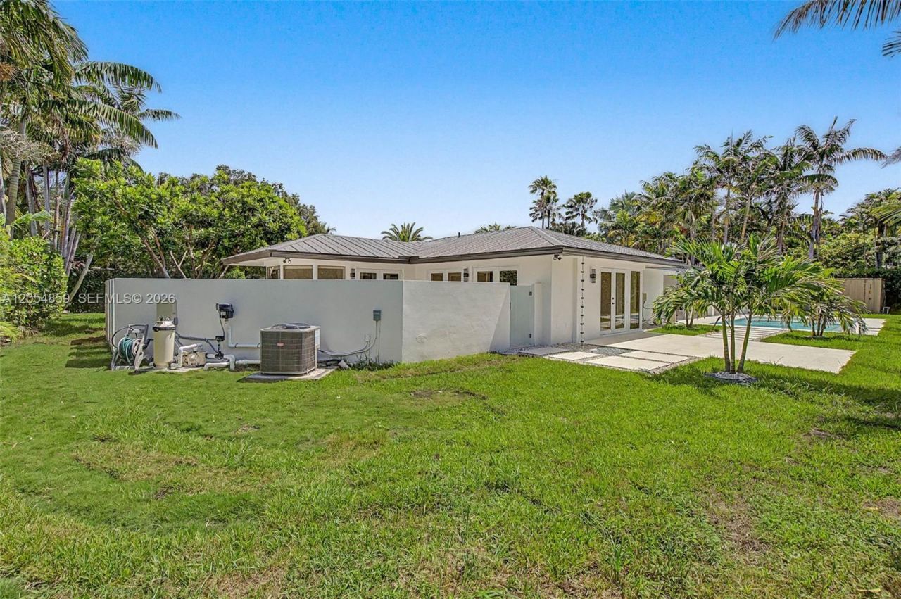 8600 SW 162nd Street, Palmetto Bay, FL 33157 Photo