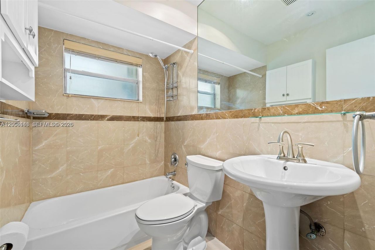 2210 N 57th Way , Unit 2210, Hollywood, FL 33021 Photo