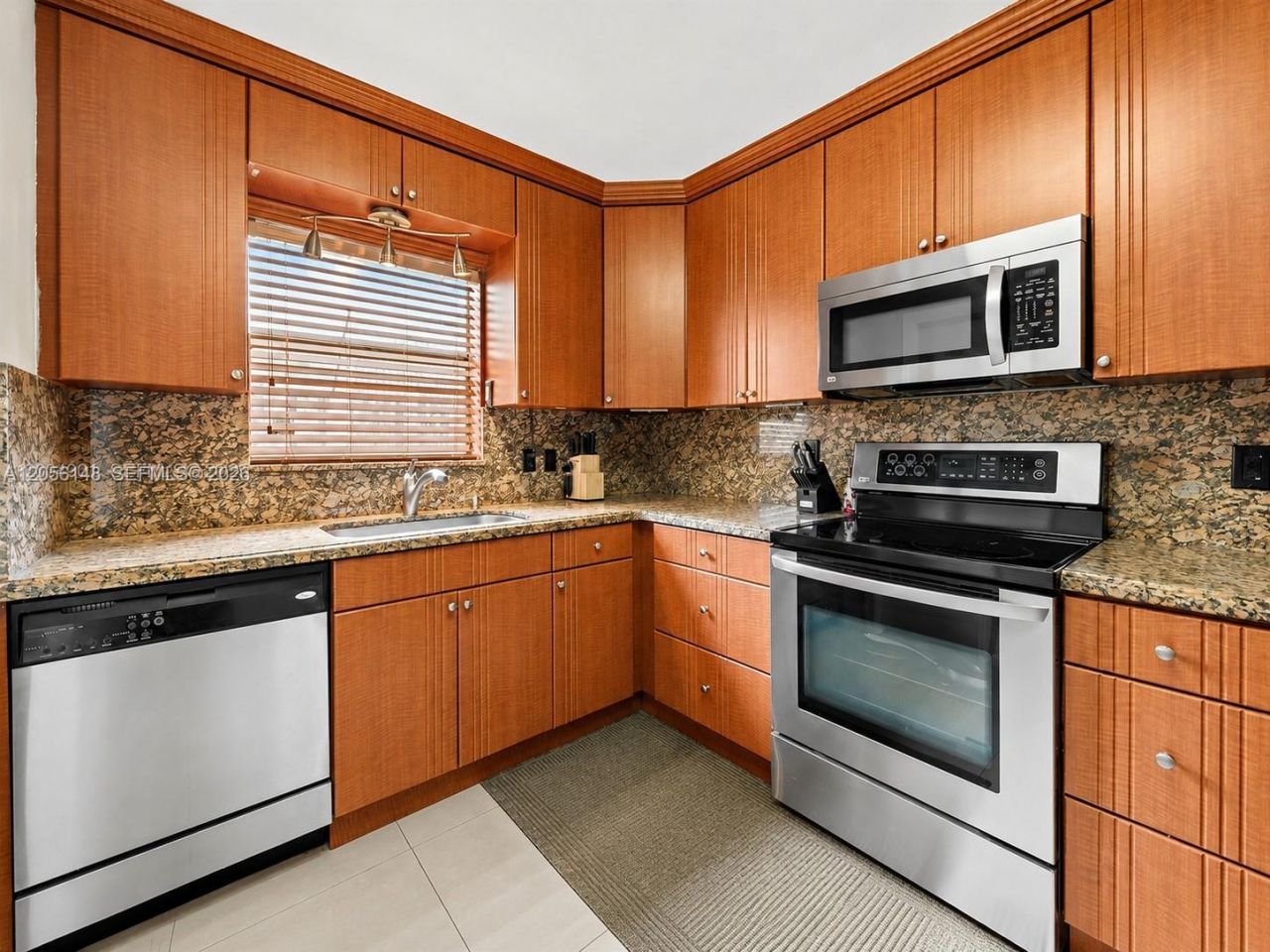 2210 N 57th Way , Unit 2210, Hollywood, FL 33021 Photo