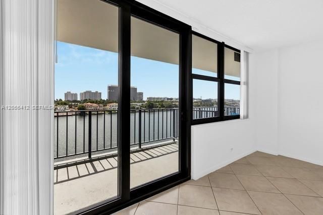 10101 E Bay Harbor Dr, Unit 504, Bay Harbor Islands, FL 33154 Photo