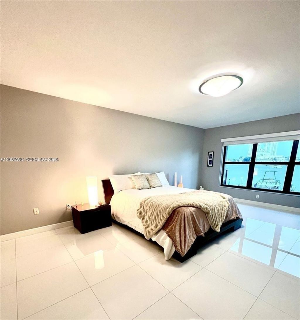 200 Golden Isles Dr , Unit 206, Hallandale Beach, FL 33009 Photo