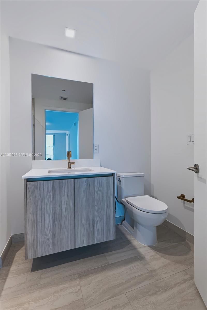77 SE 5th St, Unit 4106, Miami, FL 33131 Photo