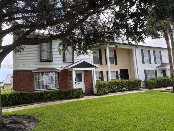 11858 E Brier Patch Ct E, Wellington, FL 33414