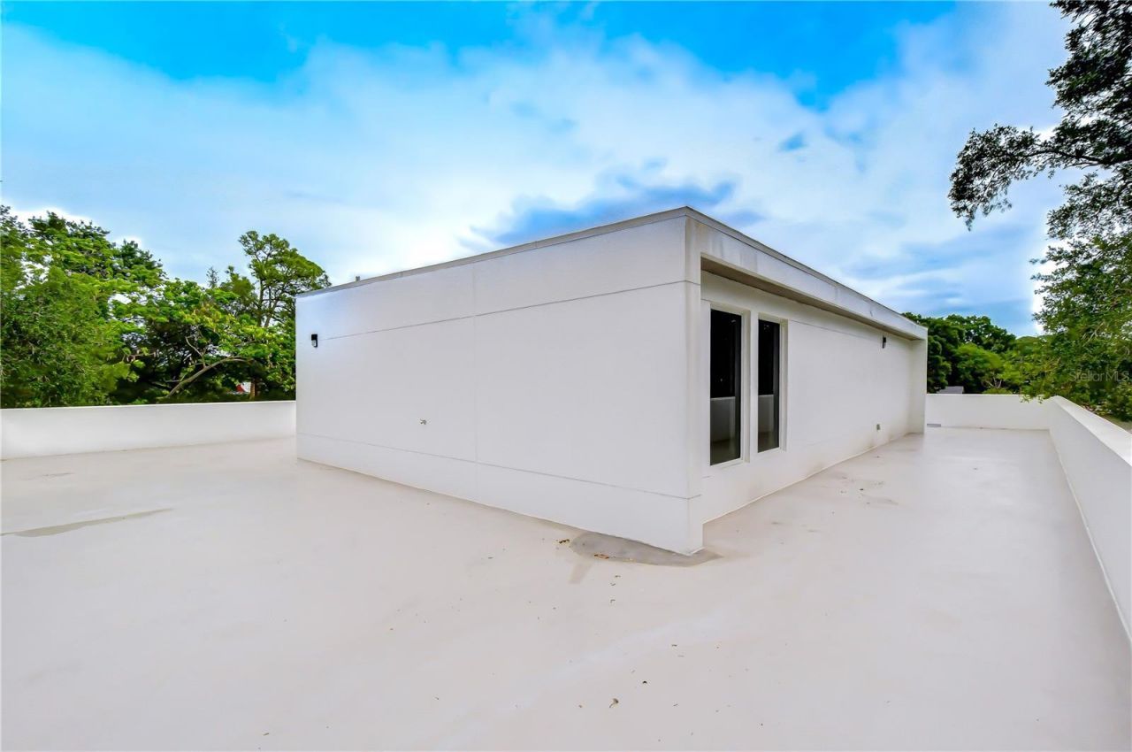 6805 New York Drive , Tampa, FL 33619 Photo