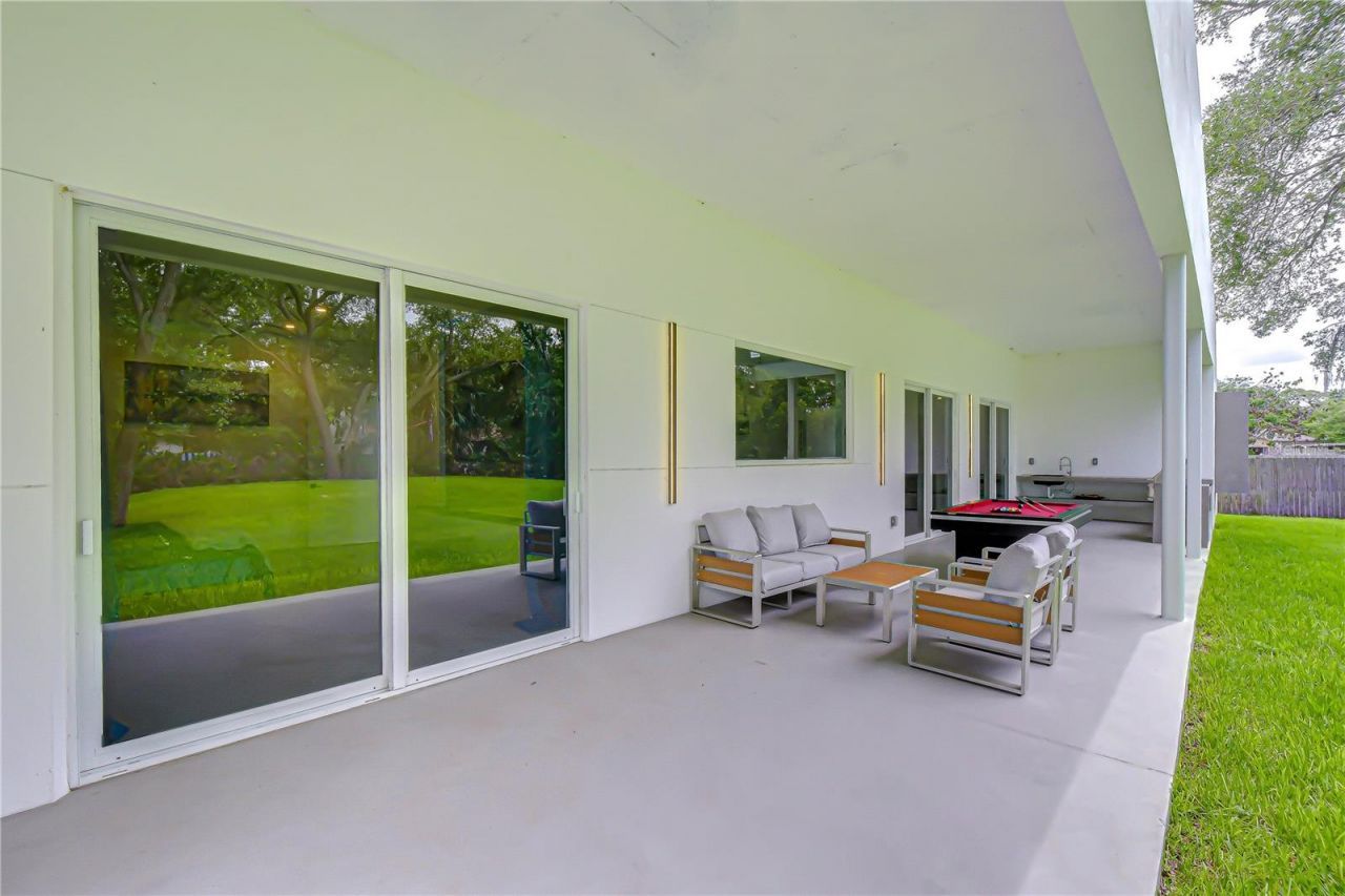 6805 New York Drive , Tampa, FL 33619 Photo