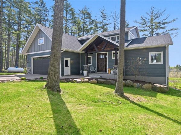 1774 Highway 2 , Two Harbors, MN 55616