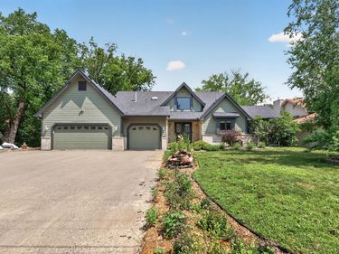 7640 Douglas Drive N, Brooklyn Park, MN 55443