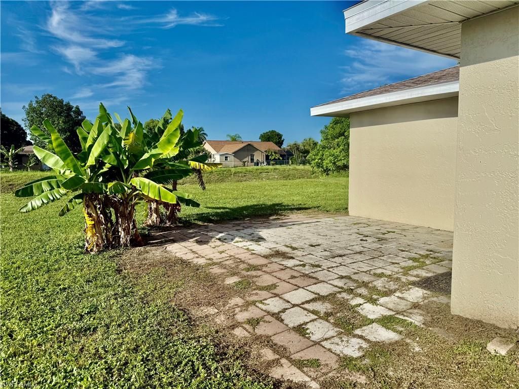 516 Parkside St, Lehigh Acres, FL 33936 Photo
