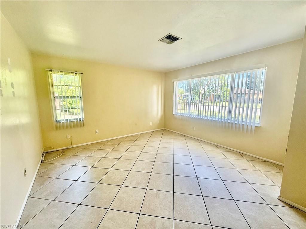 516 Parkside St, Lehigh Acres, FL 33936 Photo