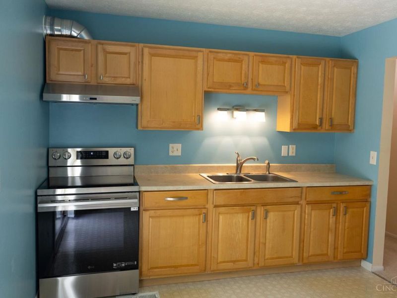12162 Cedarbreaks Lane, Sycamore Township, OH 45249 Photo 4
