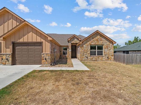 220 St Charles Drive, Unit A, Springtown, TX 76082