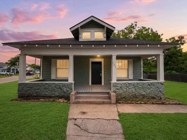 244 Dunlap Street, Waxahachie, TX 75165