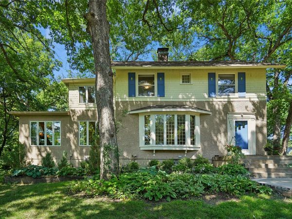 120 Glenview Drive, Des Moines, IA 50312