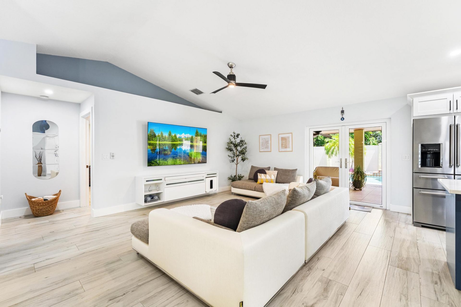 1750 17th Avenue N, Lake Worth Beach, FL 33460 Photo