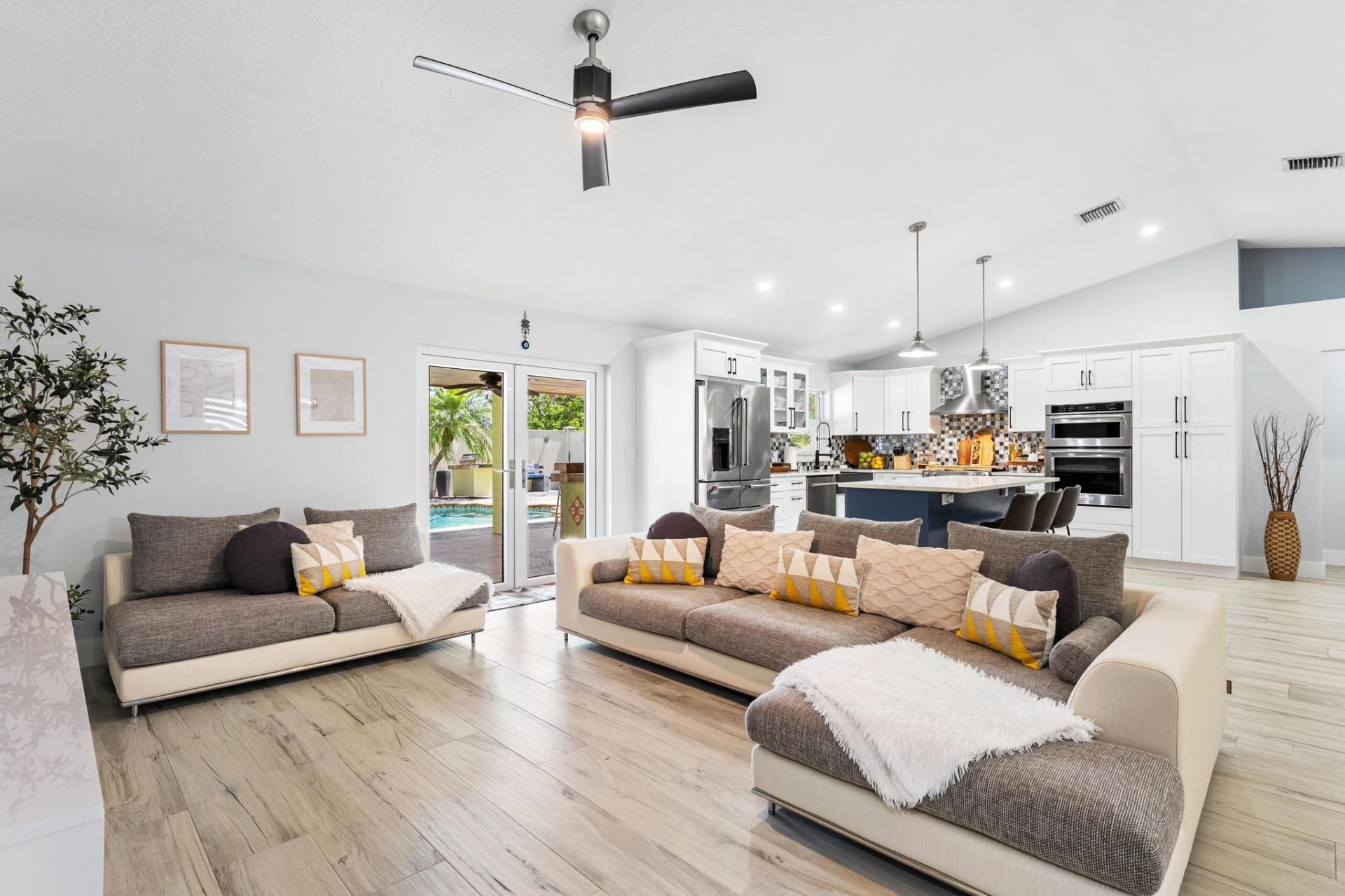 1750 17th Avenue N, Lake Worth Beach, FL 33460 Photo