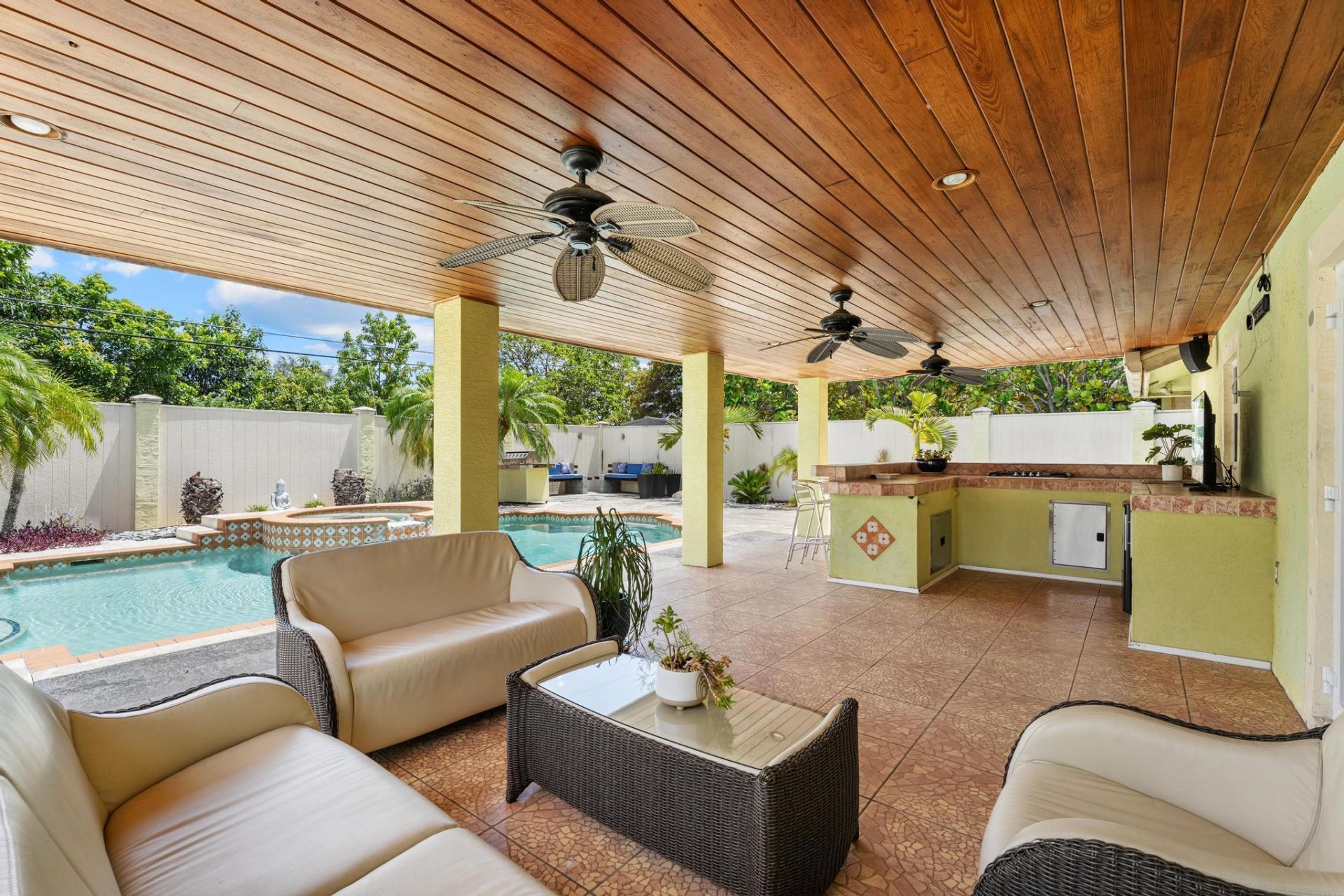 1750 17th Avenue N, Lake Worth Beach, FL 33460 Photo