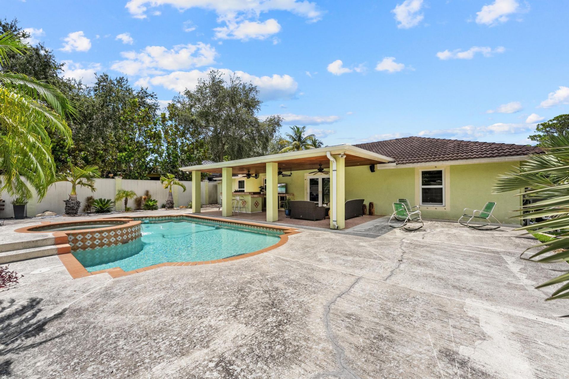 1750 17th Avenue N, Lake Worth Beach, FL 33460 Photo
