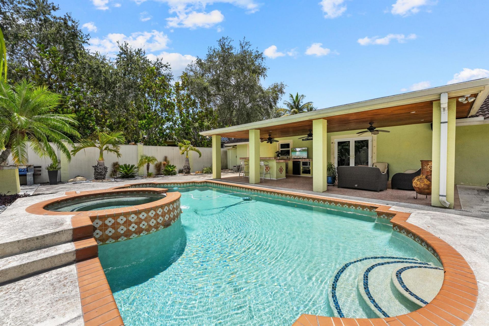 1750 17th Avenue N, Lake Worth Beach, FL 33460 Photo