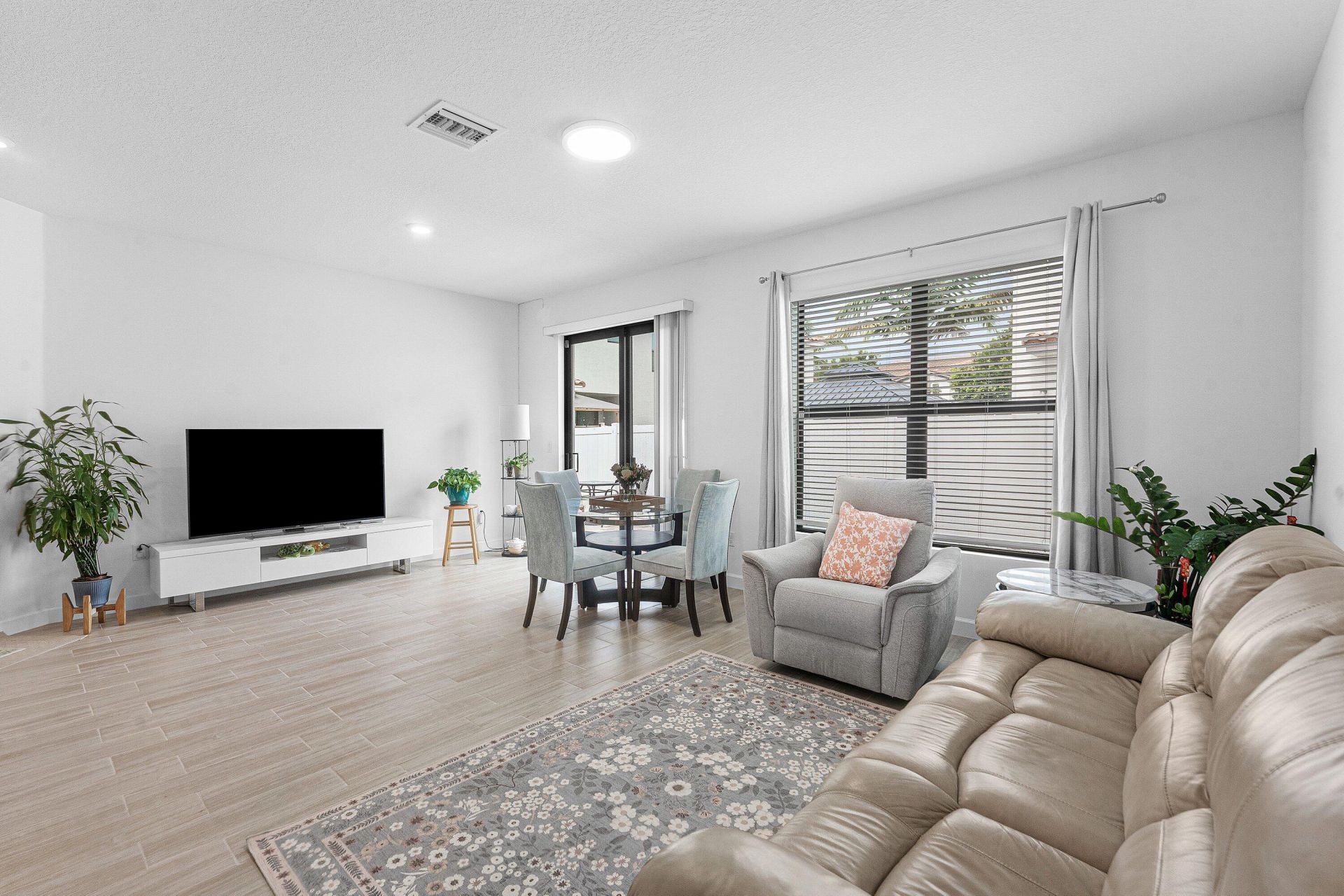 1011 Willow Place, Riviera Beach, FL 33410 Photo