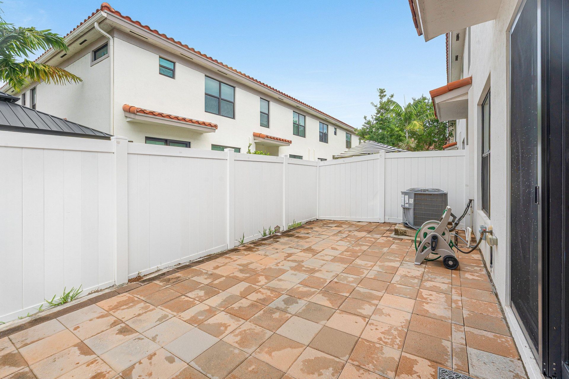 1011 Willow Place, Riviera Beach, FL 33410 Photo