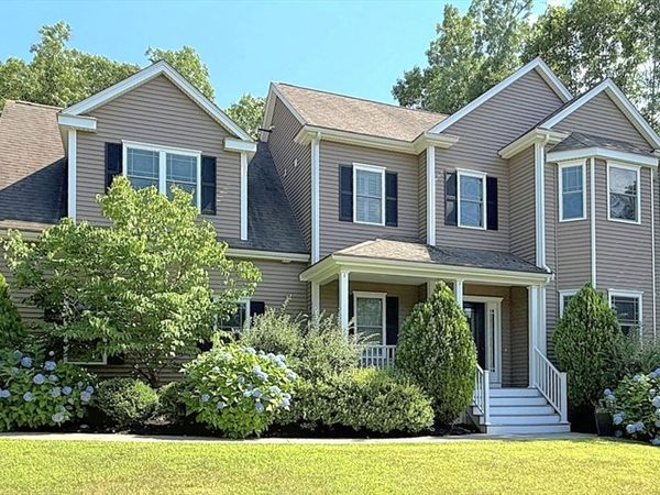 53 Ridge Rd, Wrentham, MA 02093