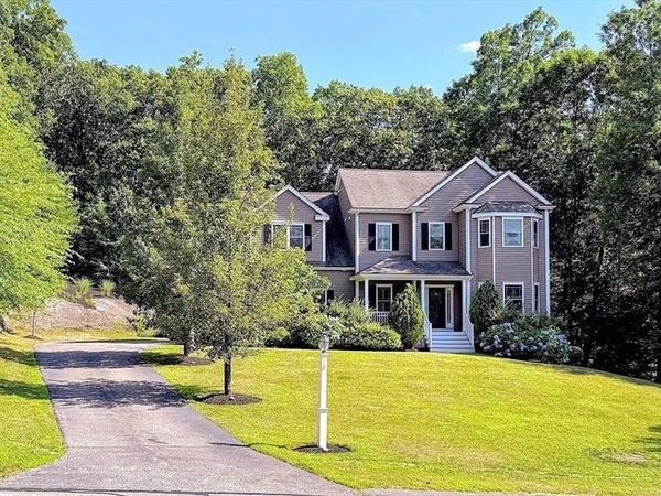53 Ridge Rd, Wrentham, MA 02093