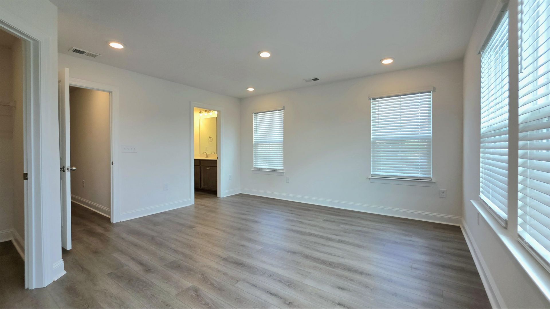 670 Bolder Way Photo 14