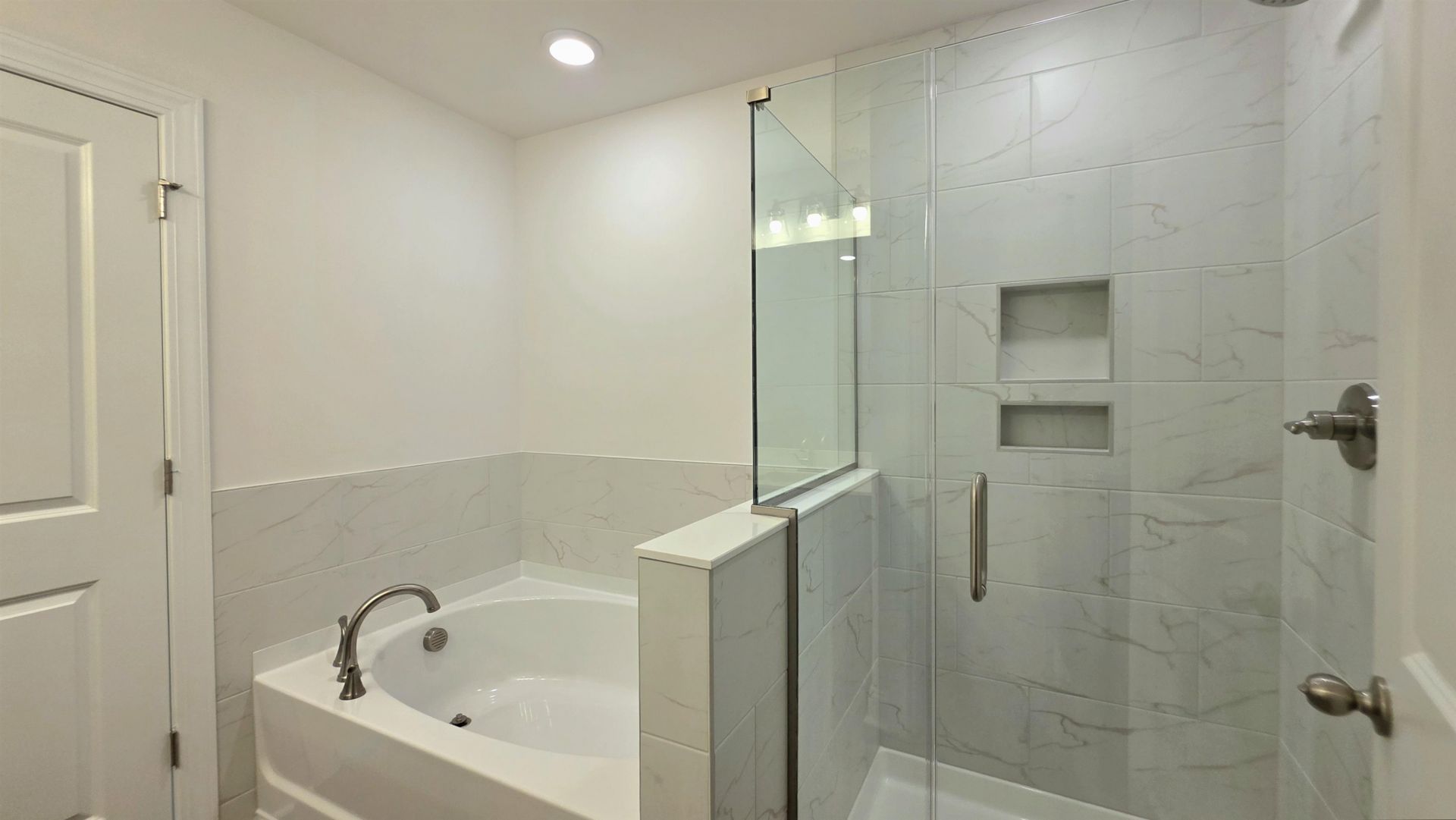 670 Bolder Way Photo 17