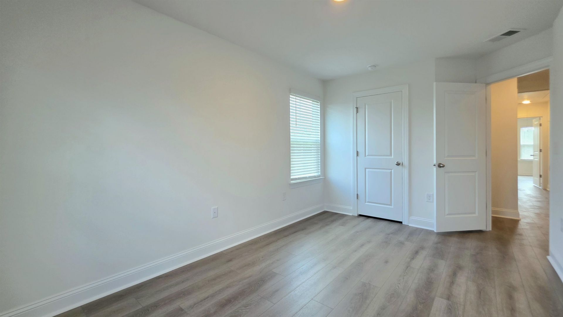 670 Bolder Way Photo 20
