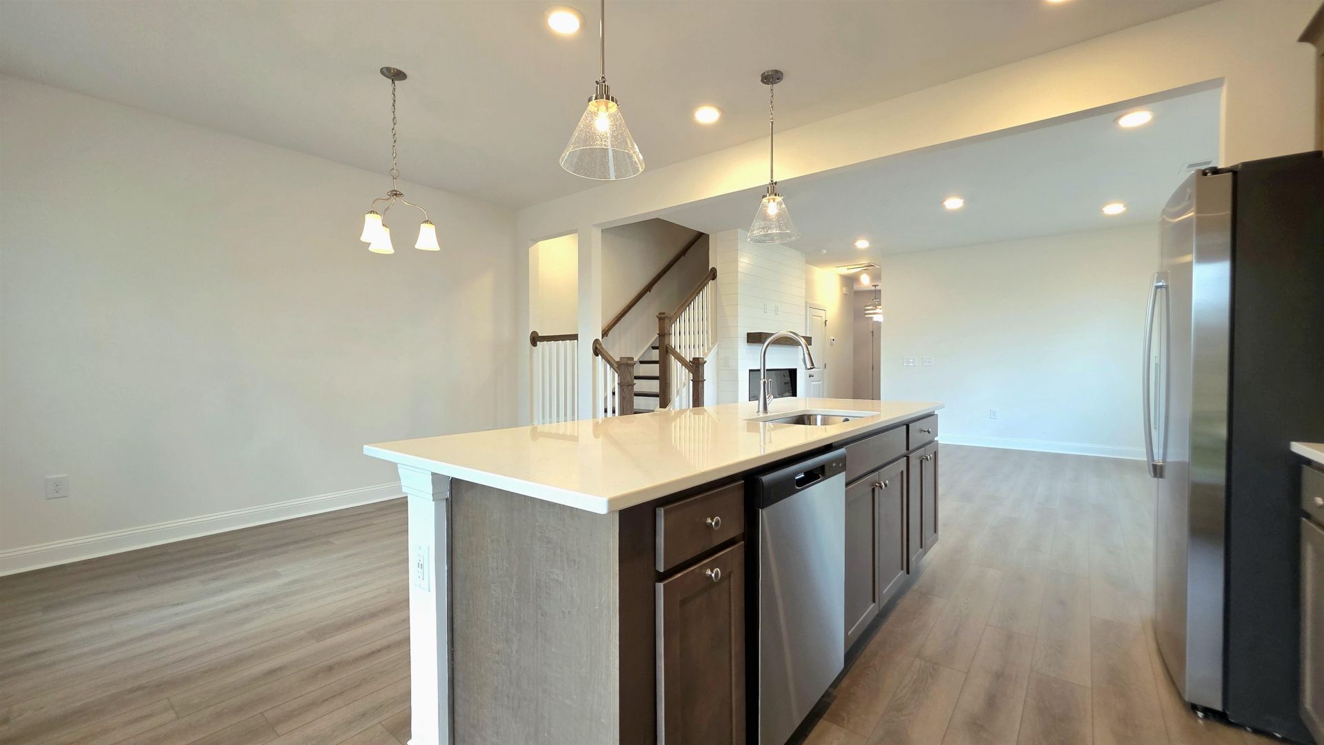 670 Bolder Way Photo 7
