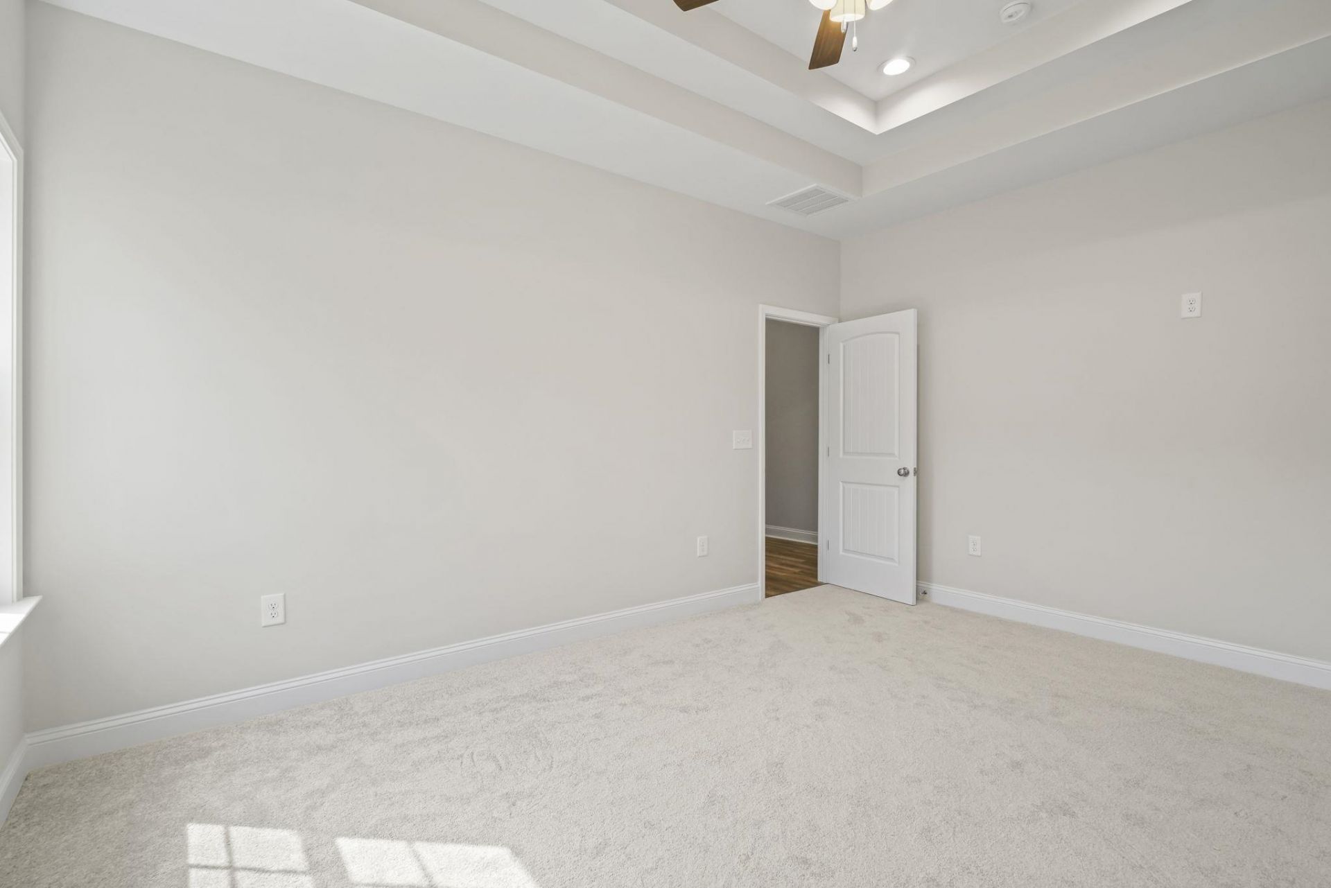 562 Bucks Trail  Photo 13