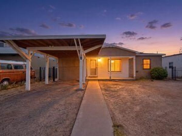 833 Madeira Drive SE, Albuquerque, NM 87108