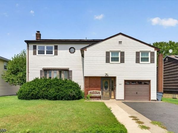 2481 Woodside Rd, Union, NJ 07083