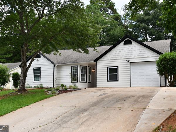 5932 Homestead Circle, Rex, GA 30273
