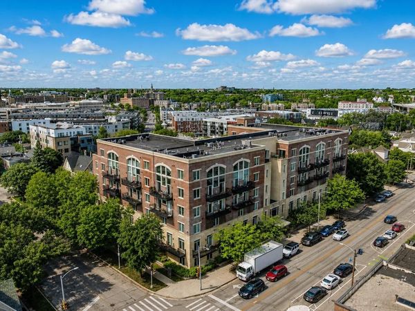 1515 N Van Buren STREET, Unit 513, Milwaukee, WI 53202