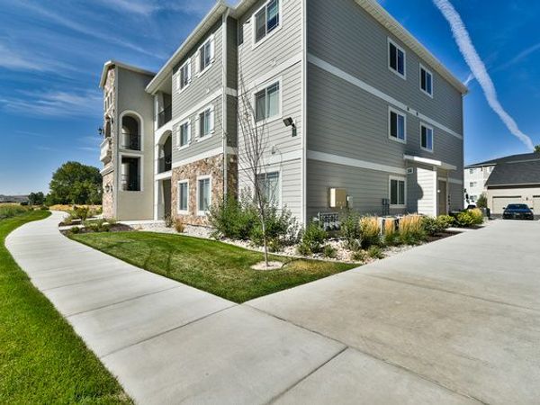 249 W RIDGE RD , Saratoga Springs, UT 84045