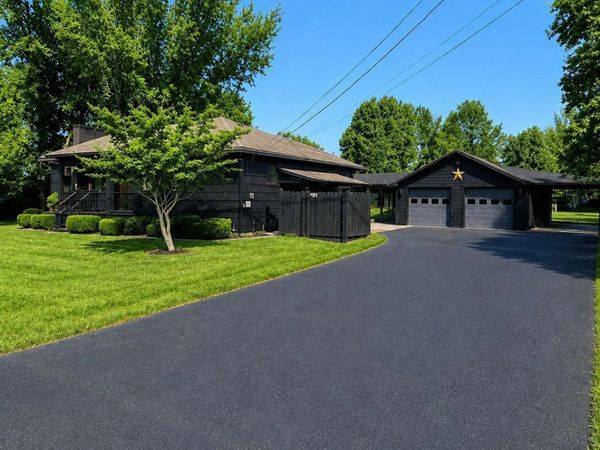 10 Oak Street, The Plains, OH 45780