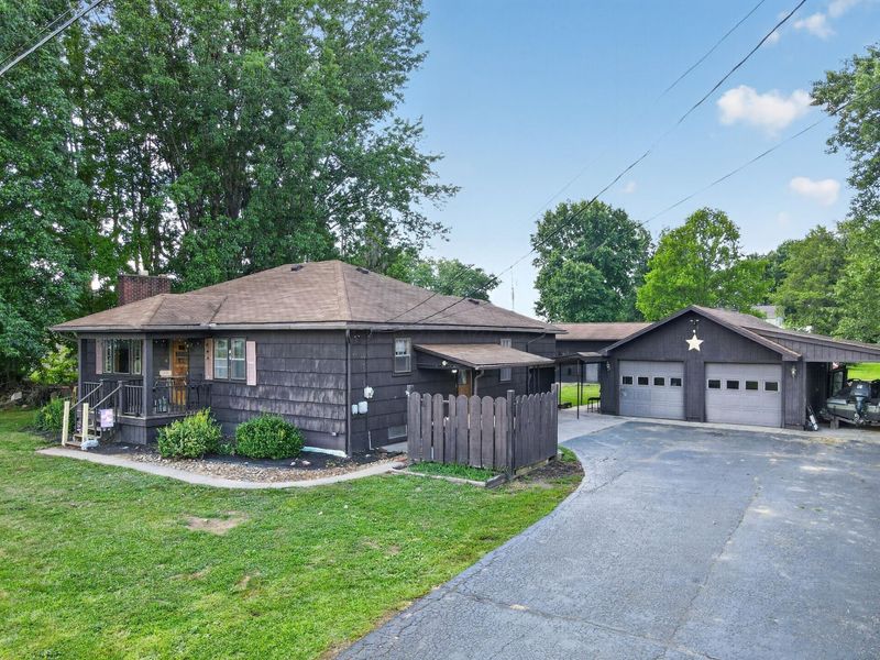 10 Oak Street, The Plains, OH 45780 Photo 3