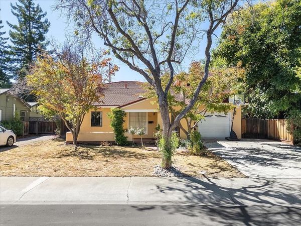 867 Warren Way , Palo Alto, CA 94303