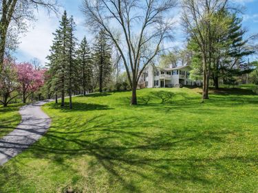 2211 Lenwood Drive SW, Rochester, MN 55902