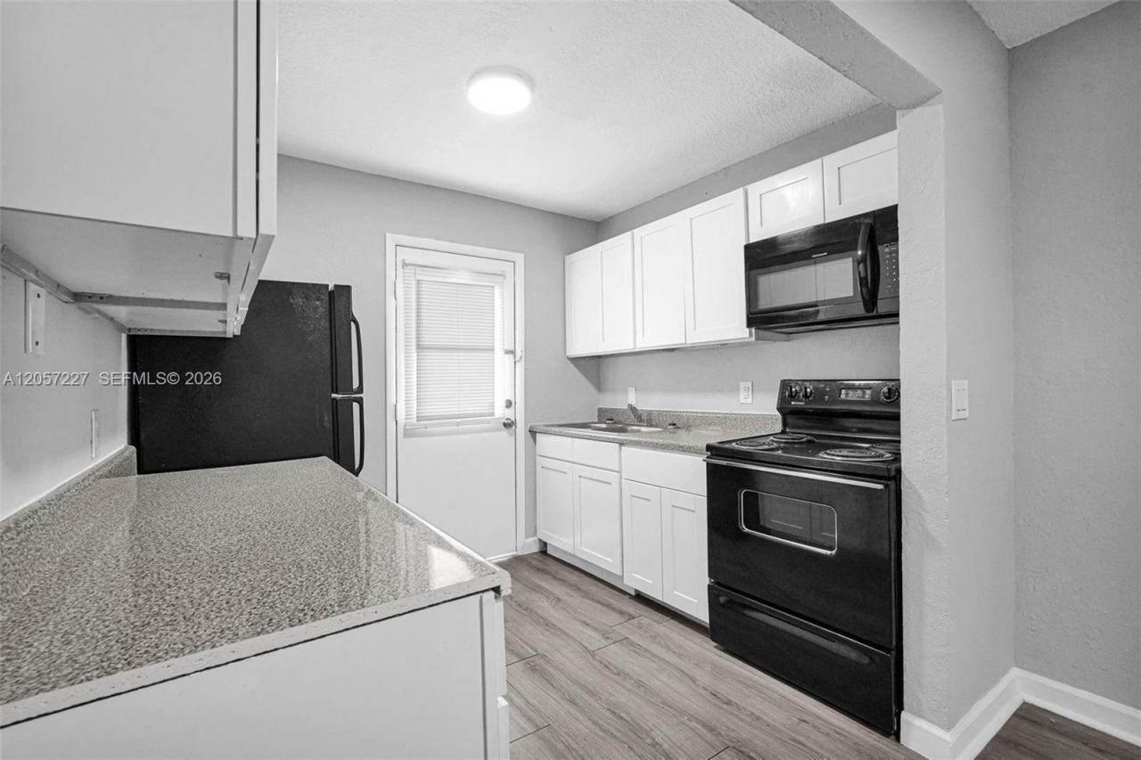400 NW 65 , Margate, FL 33063 Photo