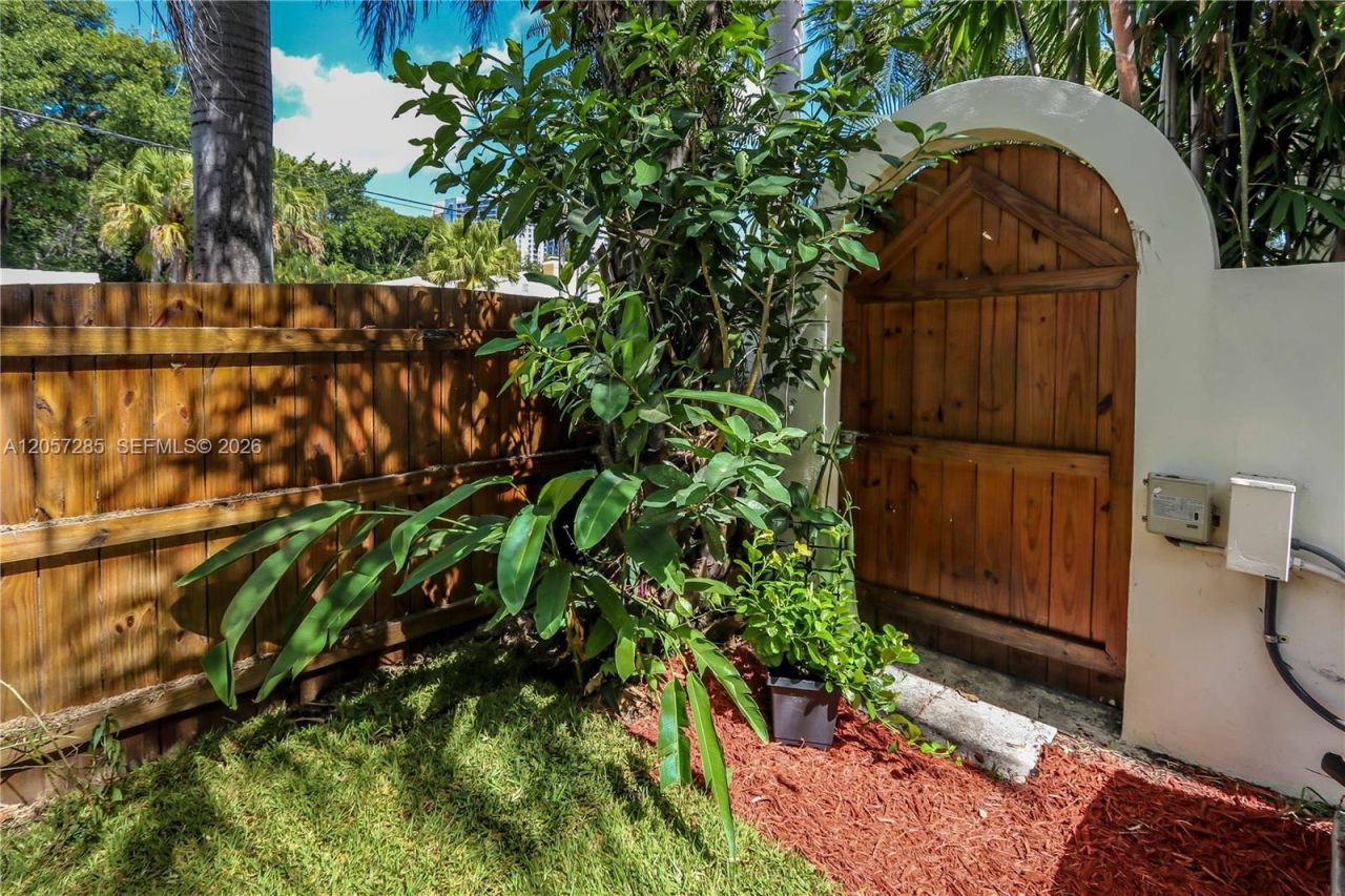 405 S 16th Ave, Hollywood, FL 33020 Photo