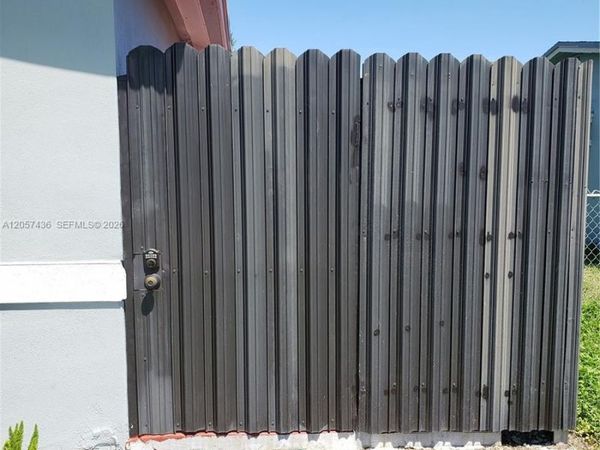 1695 NW 3rd Ave , Homestead, FL 33030