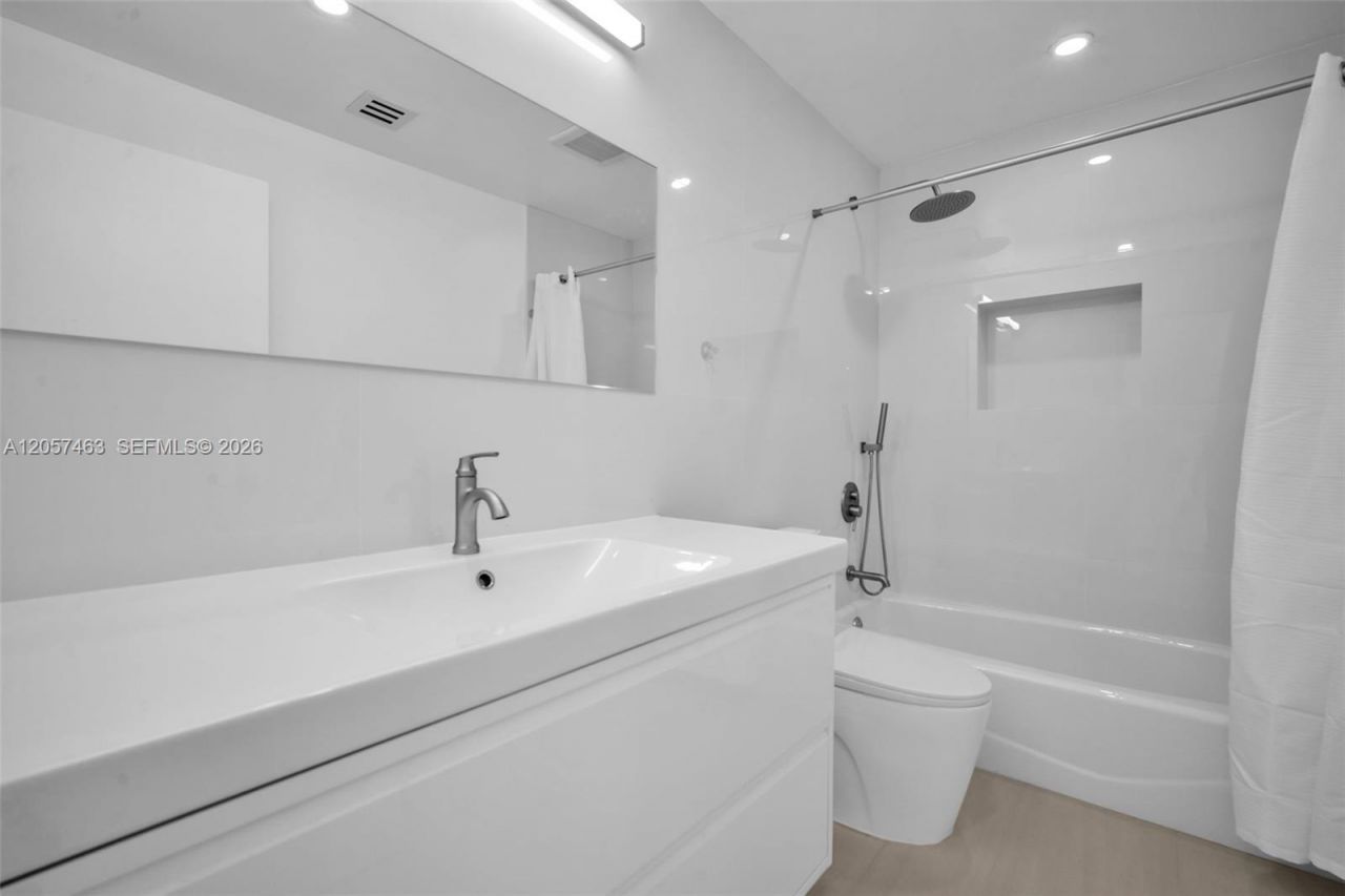 2706 Scott St, Unit 00, Hollywood, FL 33020 Photo
