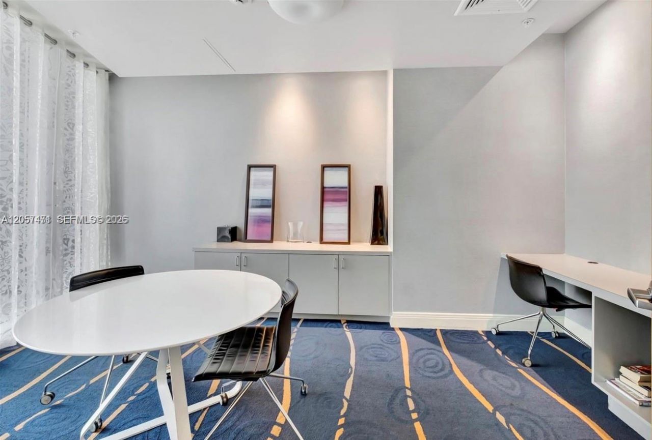 185 SW 7th St, Unit 3600, Miami, FL 33130 Photo