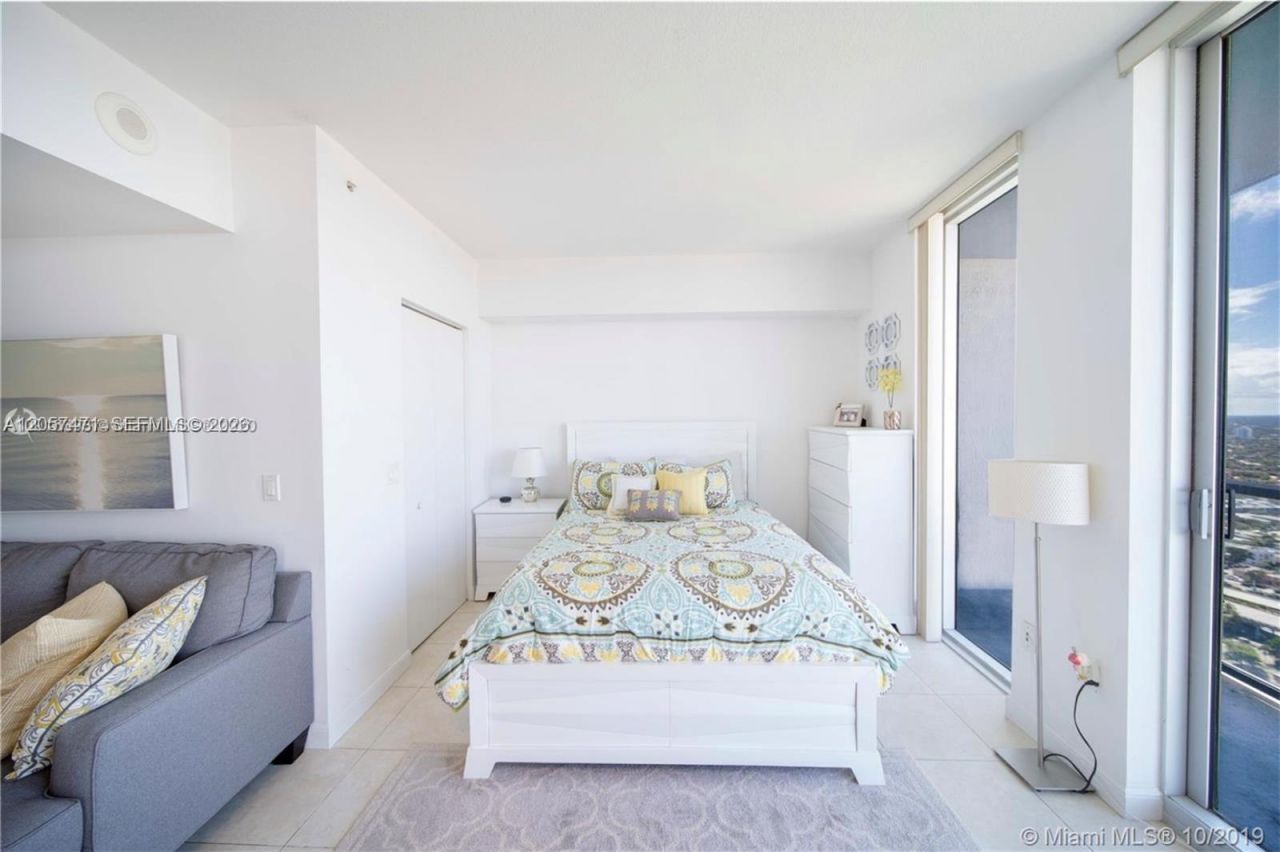 185 SW 7th St, Unit 3600, Miami, FL 33130 Photo