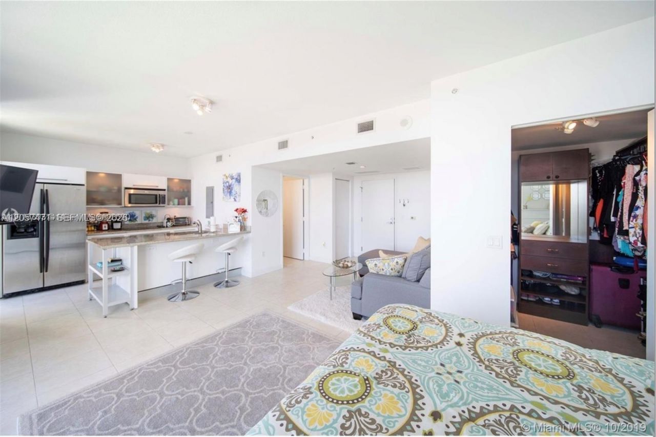 185 SW 7th St, Unit 3600, Miami, FL 33130 Photo